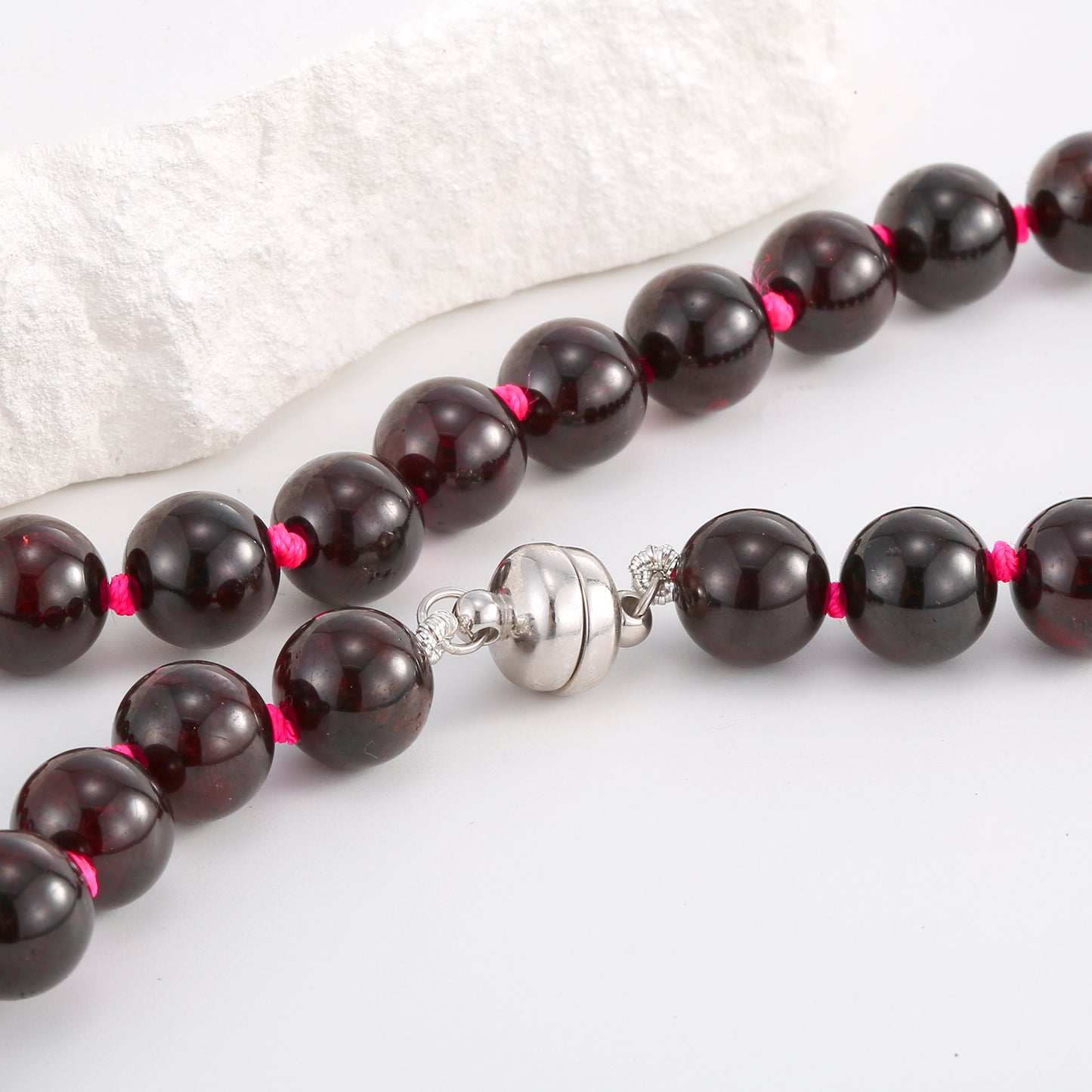500Ct Red Garnet 20'' Necklace with 10mm Round Beads